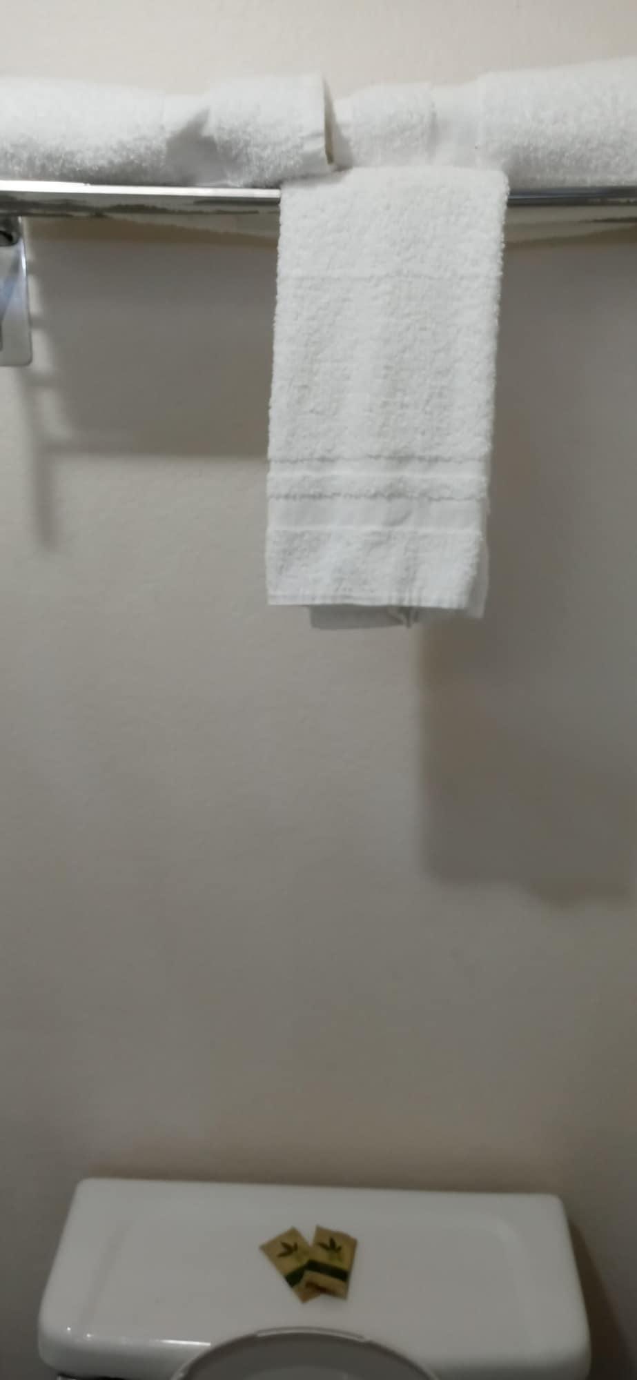 남파 인 앤 스위트 호텔 외부 사진
